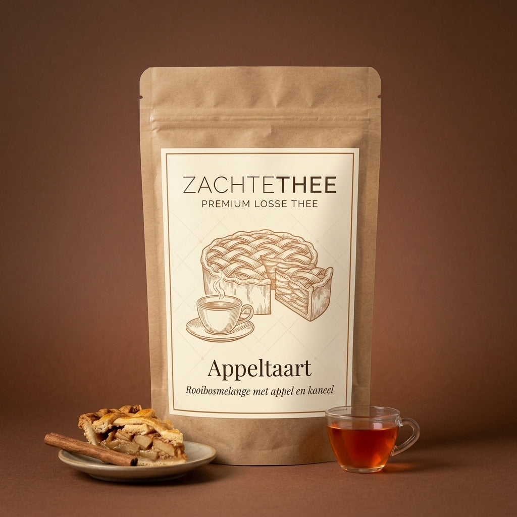 Appeltaart losse thee van Zachtethee — rooibosmelange met appel en kaneel, kraft verpakking met appeltaartpunt en kop thee
